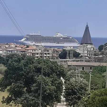 La Tenuta Villa Giardini Naxos